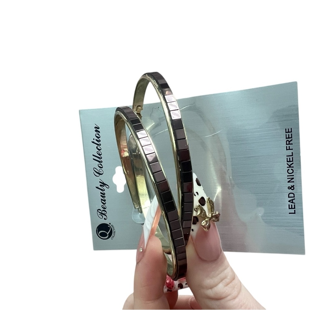 5/$25 Gold And Black Earrings